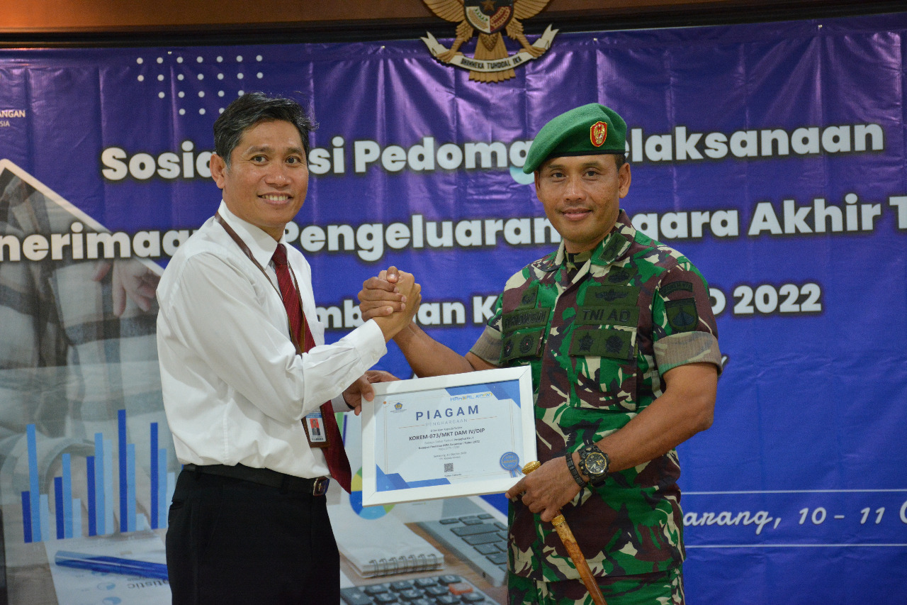 Korem 073/Makutarama Raih Dua Piagam Penghargaan Dari KPPN Semarang II